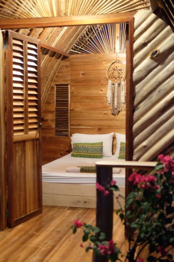 Palayan Paradise Huts サン・ヴィチェンテ エクステリア 写真